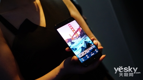 维密超模都说好!磨砂黑vivo Xplay6至美图赏